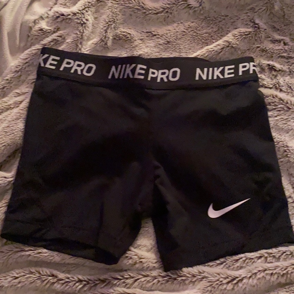 size xs nike pros